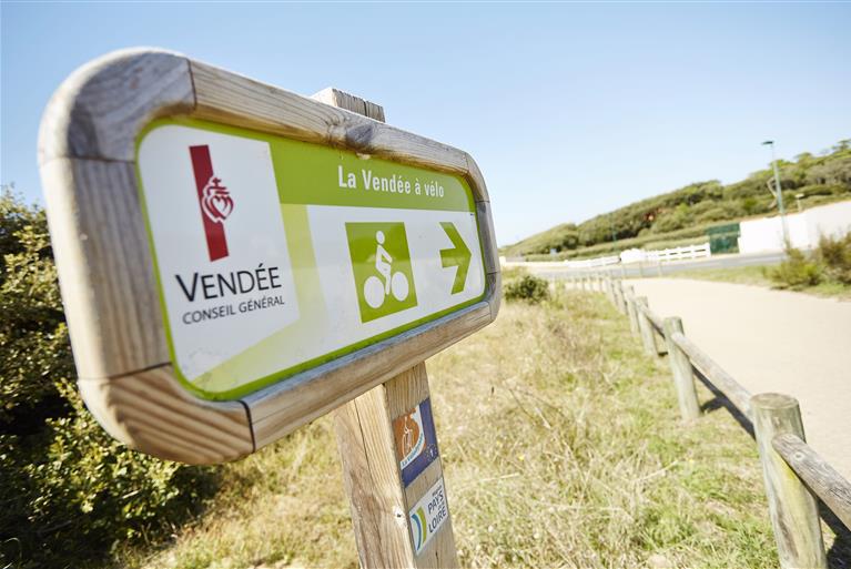 Vendée à vélo (C) A Lamoureux